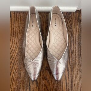 Birdies The Goldfinch size 7.5